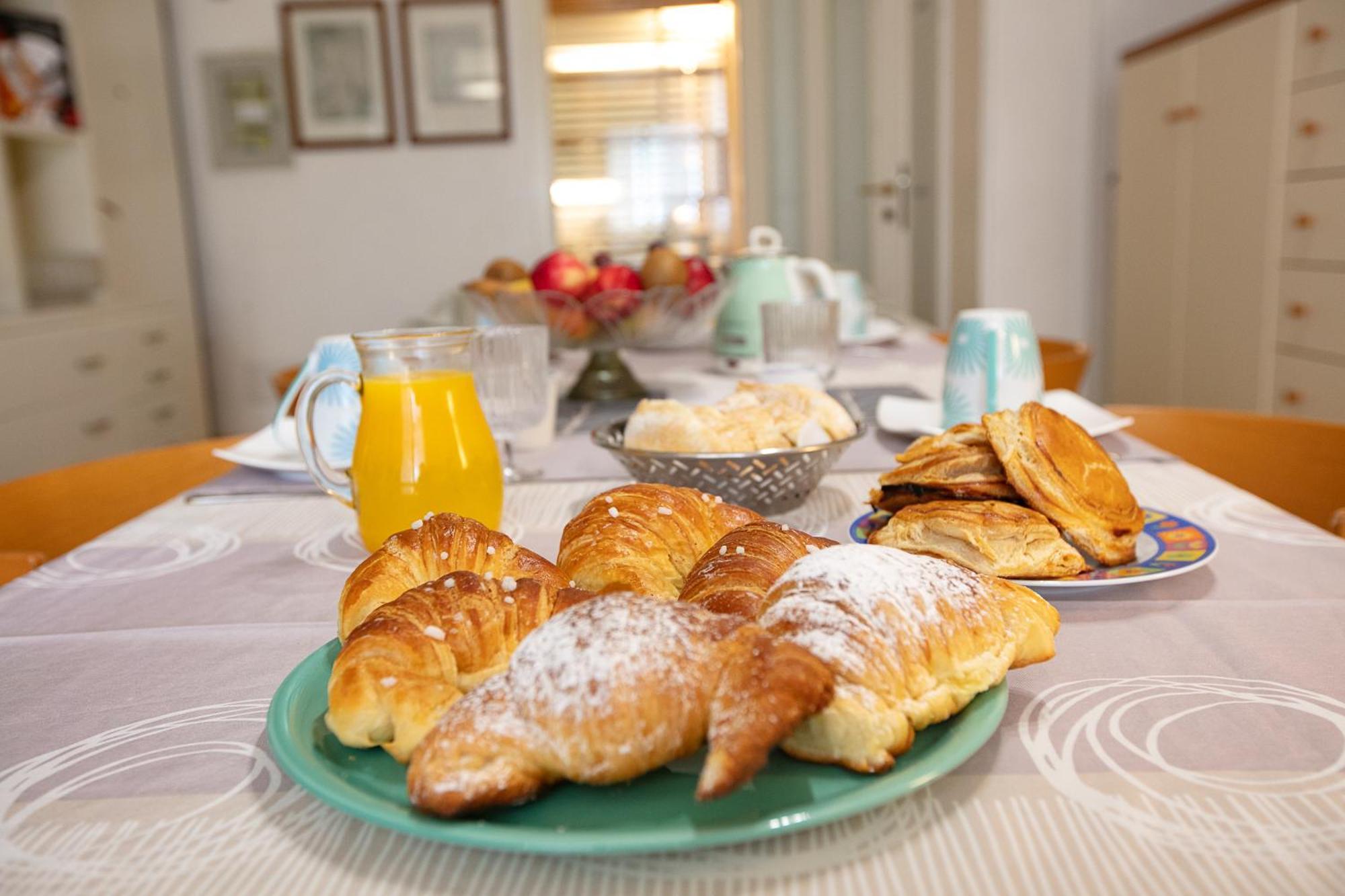 Giardini E Mare Bed & Breakfast Quartu Sant'Elena Exterior photo