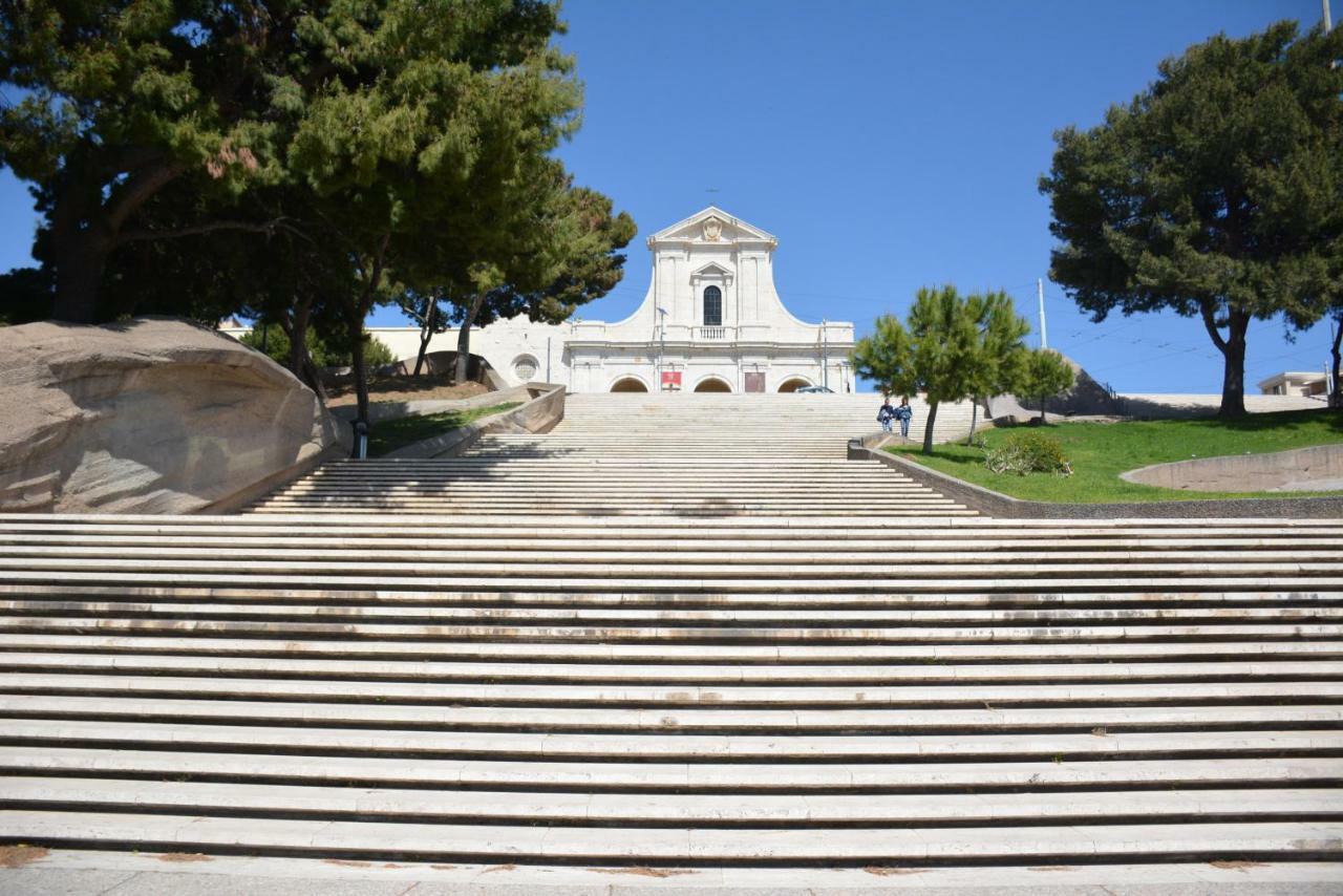 Giardini E Mare Bed & Breakfast Quartu Sant'Elena Exterior photo