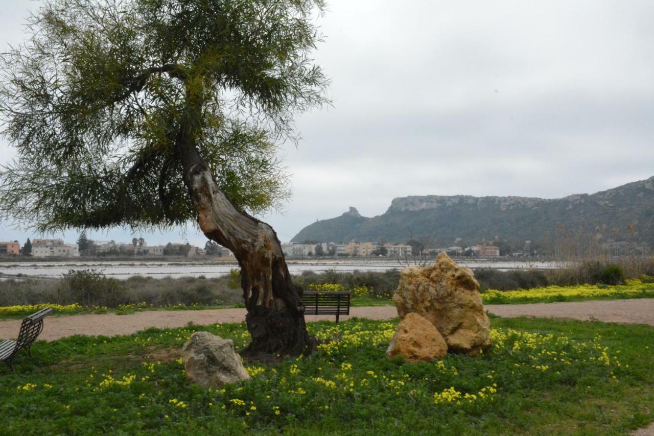 Giardini E Mare Bed & Breakfast Quartu Sant'Elena Exterior photo